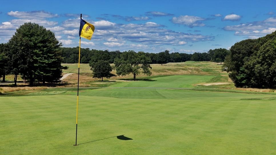 Golf & Lunch at Piping Rock
